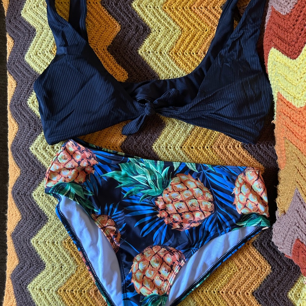 Black and Pineapple Print Bikini Set